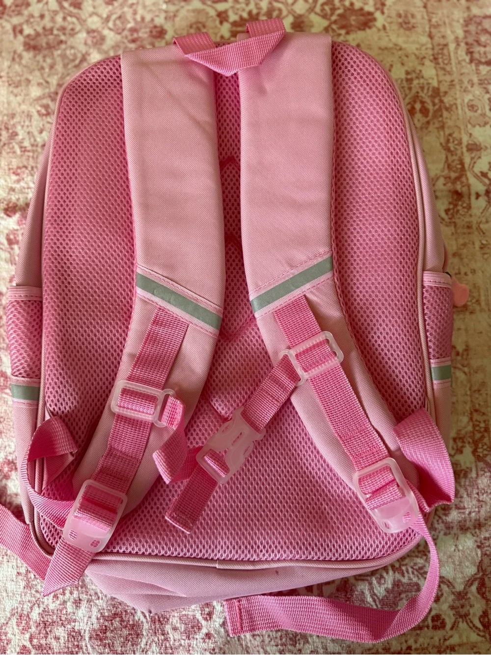 My Melody Bagpack/two pocket on the side for waterbottle and adjustable strap